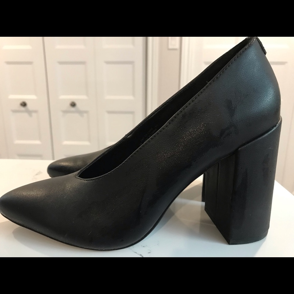 Matt & Nat Black Chunky-Heeled Shoes